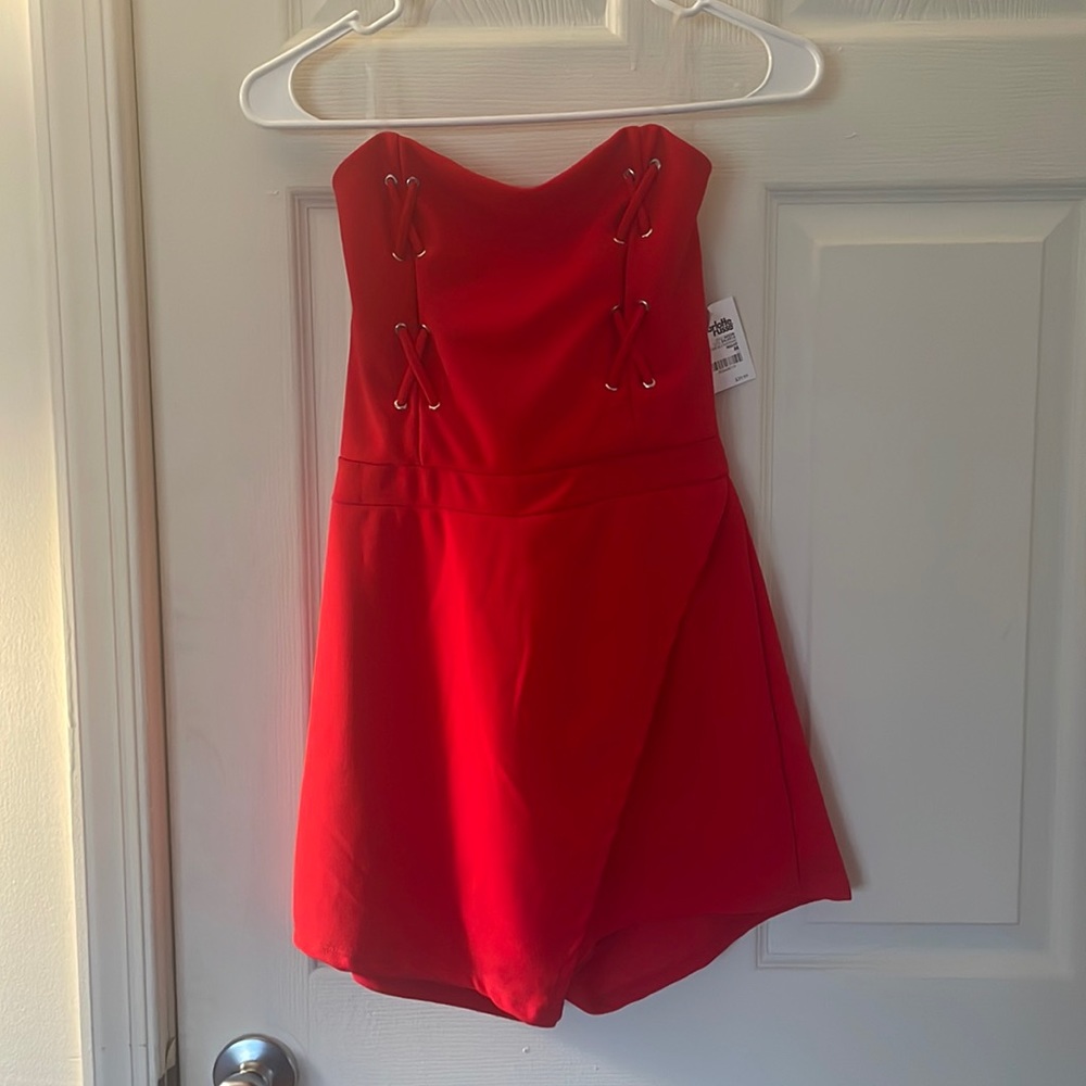 Cute Red Romper Charlotte Russe Medium - NEVER WORN W TAGS